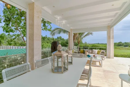 Family Friendly Villa inside Punta Cana Resort&Club with maid included!