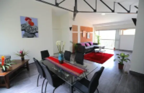 Special Discount!! The Artist Condo in Barrio Dent Hotels in San Pedro