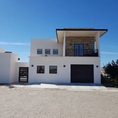 Laguna Shore Thing,  modern beach house w/ private pool, resort, sleeps 20 Отели в г. Rocky Point