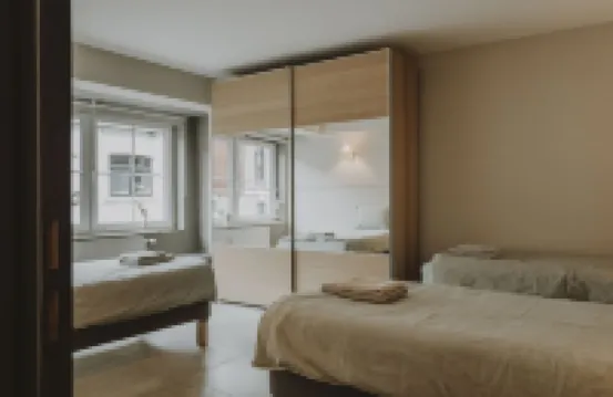 City rock: bright new 2bed/2bath downtown apartment Hotels in La Roche-en-Ardenne