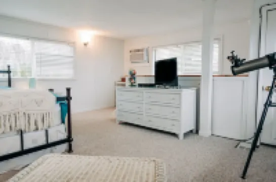 Beach Club of Oscoda - the Lakeshore Cottage