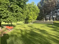 Stunning Bigfork Retreat 4Br/3BA Mountain Views & Montana Charm. Hike Golf Fish! - 홈스테이