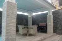 Charming 3-bedroom house with AC, WiFi in delightful Bocachica Hotels in Boca Chica