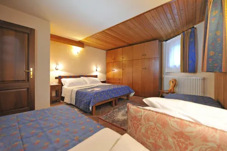 Family Apartments le Chalet Отели в г. Antagnod