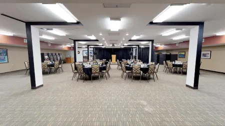 Bear Claw Casino & Hotel Отели в г. Карлайл