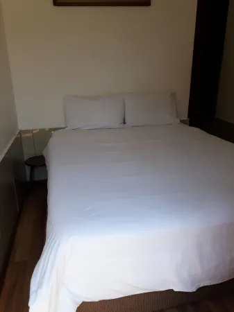 Accoustix Backpackers Hostel Отели рядом с достопримечательностью «Йоханнесбург Зу»