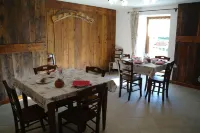 Le Vieux Noyer - Appartamenti Al Verde Villaggio di Rumiod Hotels in Saint-Rhemy
