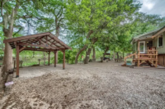 龐德羅薩小屋飯店