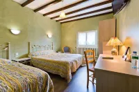 Logis Hôtel la Cremaillere - Parkering
