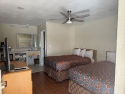 Townhouse Inn and Suites