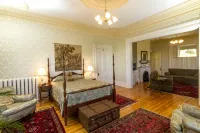 Homeport Historic B&B Hotels near Saint John Coast Guard Base Lighthouse