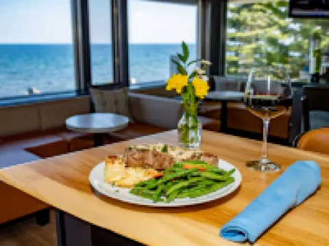 Surfside on Lake Superior Hotels in Cook County