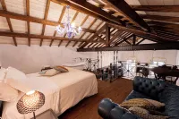 D.H. 로렌스  호텔