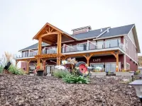 Hillcrest Farm Market B&B Hotels near Black Mountain