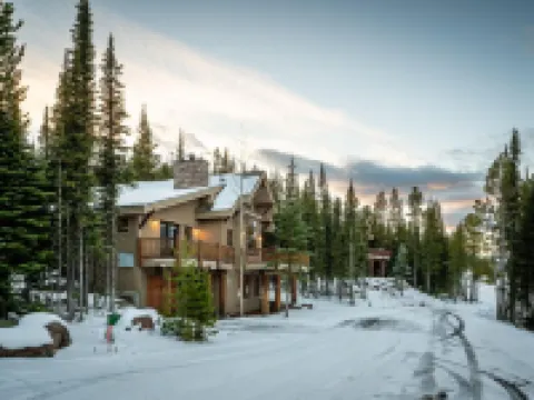 2 Mountain Home 3 Bedroom Home by Moonlight Basin Lodging