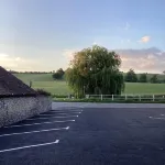 The Lydden Bell - parkir