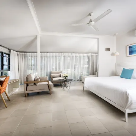 Mangrove Hotel
