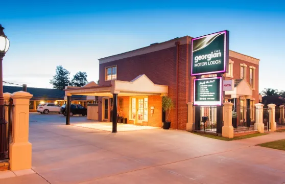 格魯吉亞汽車旅館