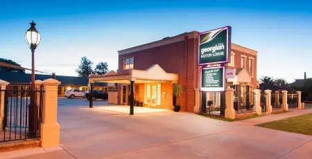 Georgian Motor Lodge Отели в г. Эчука