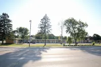 Walkerton Inn Motel - 2-Star