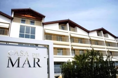 Casa Del Mar