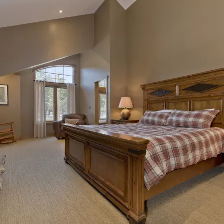 Stonegate #5 5 Bedroom Home by RedAwning