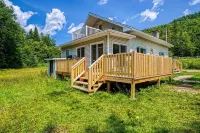 CITQ307848Chalet Le Serein à St-Zénon.Next to River with 3 Room and SPA.
