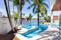 Luxurious, Tropical Haven, Mooloolaba- Moonda5