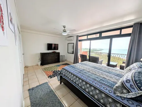 Lookout Point @ Coakley Bay