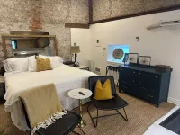 Rustic Escape - Private Suite in Downtown Elora