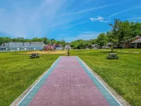 Brewster Green Resort Hotels in Brewster