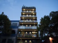 Felix by Viadora Hotels near Mexico Park