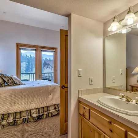 Luxury 2Br + Loft, Lodge at Kirkwood Unbeatable Location 2 Bedroom Condo by RedAwning Отели в г. Кирквуд