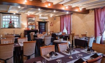 Logis-Hôtel Restaurant Auberge les Vallées du Perche