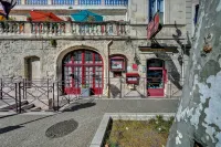 Hotel des Artistes Hotels in Tarascon