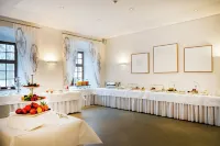Schloss Lautrach - breakfast