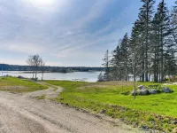 Quiet Waterfront Home Ideal Maine Escape! Hoteles en Tremont