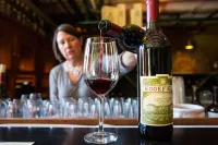 McMenamins Edgefield - Quầy bar