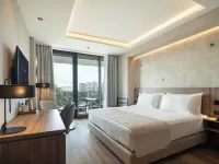 يوروستارز كازا أنفا Hotels near محطة قطار أوازيس