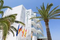 HSM Regana - Adults Only Hotels near Cala Agulla