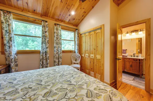Barn-Style Georgia Vacation Rental - Pet Friendly! - Apartments