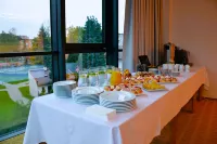 Hotel Rajka - Breakfast
