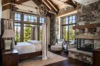 7 Renegade Rd 6 Bedroom Home by Moonlight Basin Lodging - 4-Star