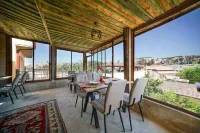 Aysel Inn House