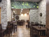 Hotel Doña Maria - 2-Star