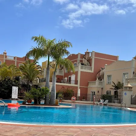 Elegant Palm Mar Apartment