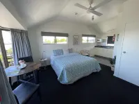 Colonial Motel - Cho phép mang theo thú cưng