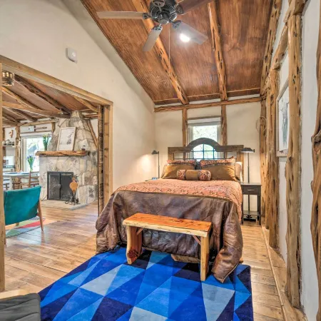 Unique Stay Historic Home Along Blanco River
