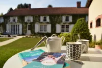Au Pré du Moulin Hotels in Vertus