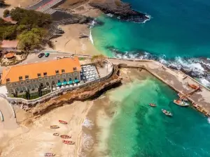 Oasis Tarrafal Alfandega Suites